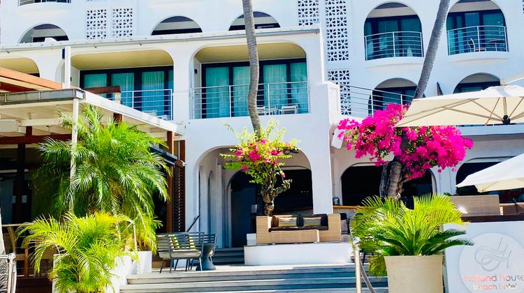 Holland House Beach Hotel Exterior