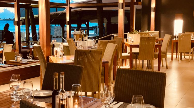 Holland House Beach Hotel Restaurant