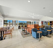 Hampton Inn San Simeon Cambria Lobby