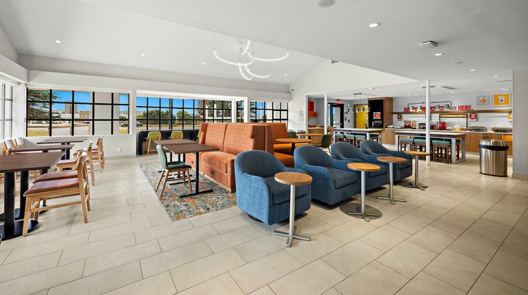 Hampton Inn San Simeon Cambria Lobby