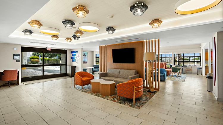Hampton Inn San Simeon Cambria Lobby