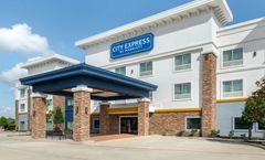 City Express by Marriott Spring
