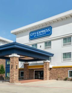 City Express by Marriott Spring