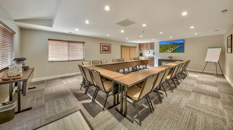 Forest Suites Resort Meeting
