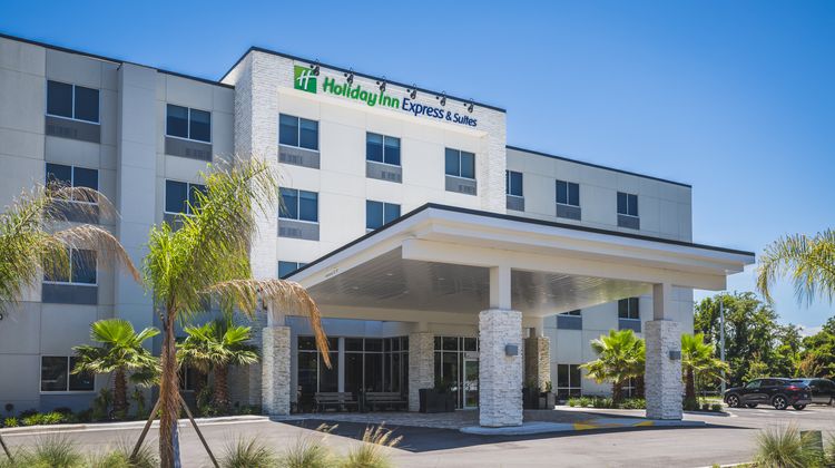 Holiday Inn Exp Suites Fernandina Exterior
