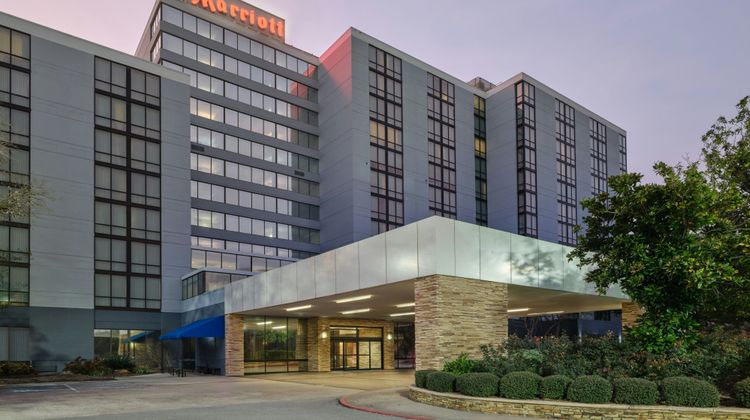 Houston Marriott North Exterior