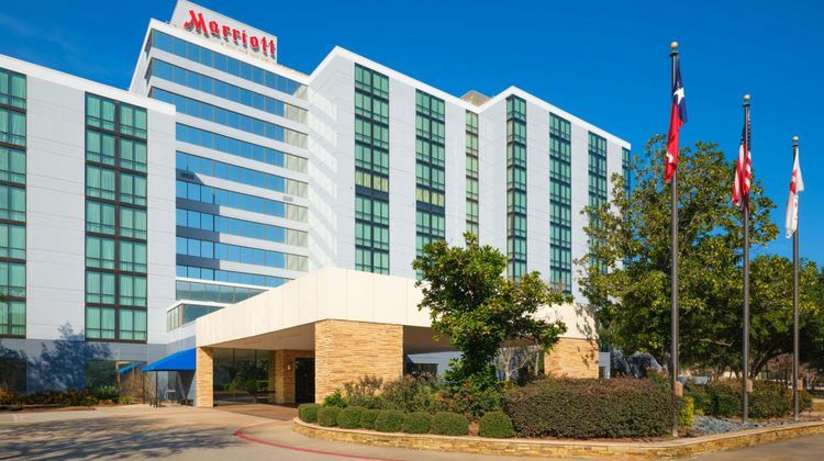 Houston Marriott North Exterior
