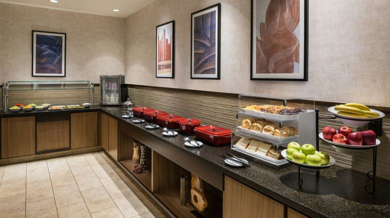 <b>Houston Marriott North Restaurant</b>. Images powered by <a href="https://www.leonardoworldwide.com/" title="Leonardo Worldwide" target="_blank">Leonardo</a>.