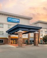 City Express by Marriott Spring