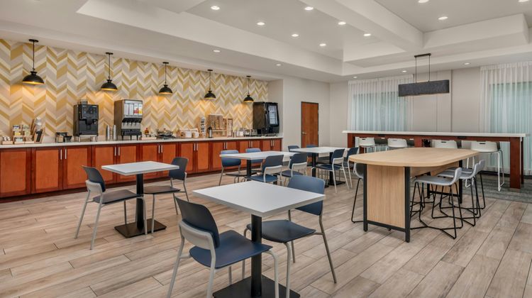 City Express by Marriott Spring Restaurant