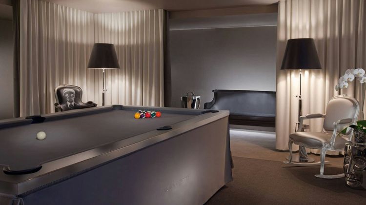 SLS Beverly Hills, Luxury Collection Pool