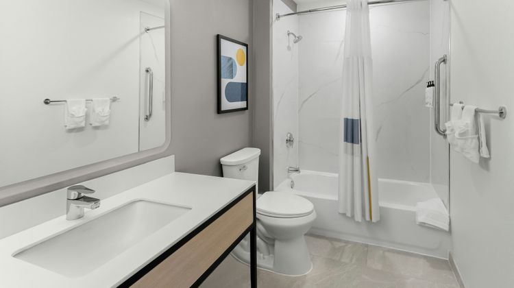 City Express By Marriott Newport News Room
