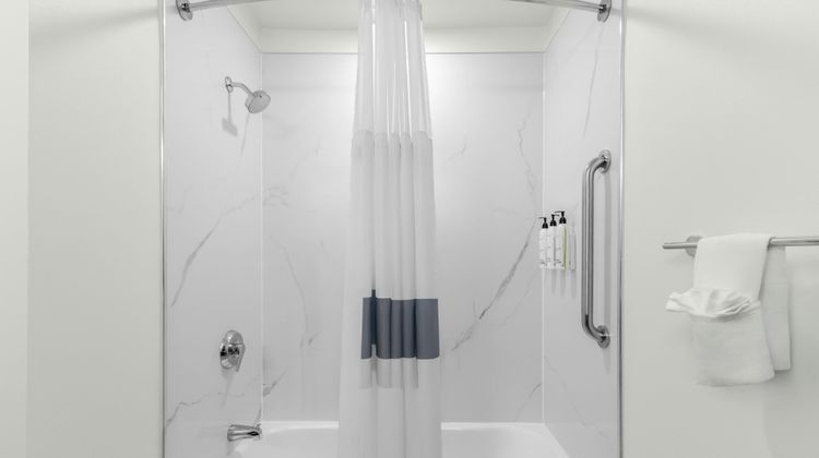 City Express By Marriott Newport News Room