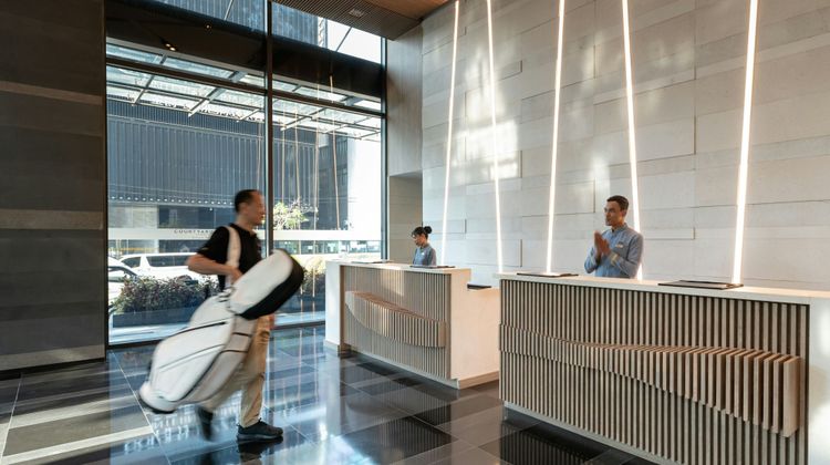 Courtyard by Marriott Phnom Penh Lobby
