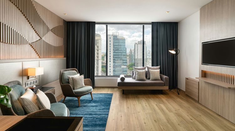 Courtyard by Marriott Phnom Penh Suite