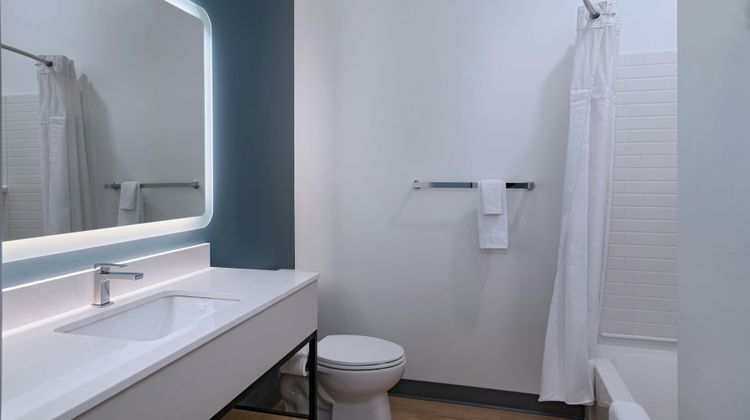 StudioRes by Marriott Louisville East Room