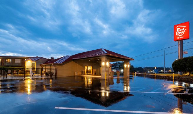 Red Roof Inn Dothan Exterior