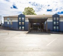 Holiday Inn Express Osage Beach Exterior