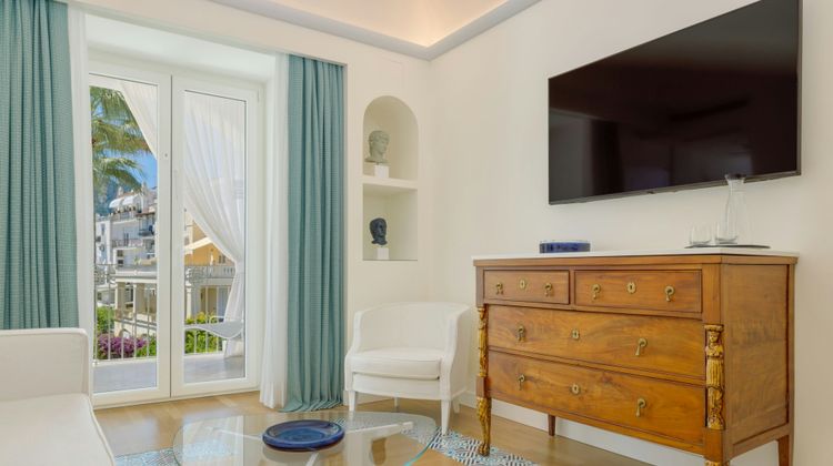 Pazziella Garden & Suites Room