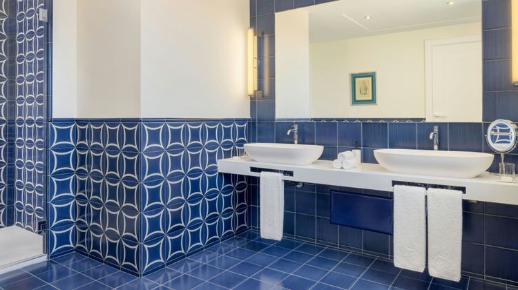 Pazziella Garden & Suites Room