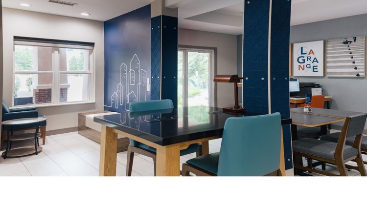 Holiday Inn Express & Suites LaGrange Restaurant