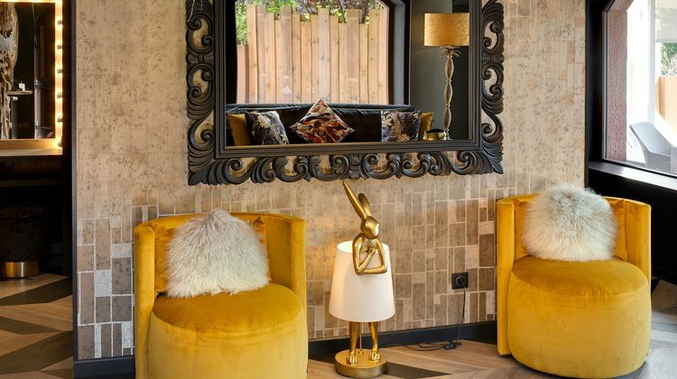 Hostellerie la Cheneaudiere Lobby