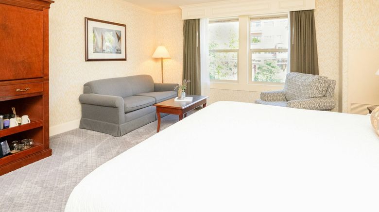 <b>Fairhaven Village Inn Room</b>. Images powered by <a href="https://www.leonardoworldwide.com/" title="Leonardo Worldwide" target="_blank">Leonardo</a>.
