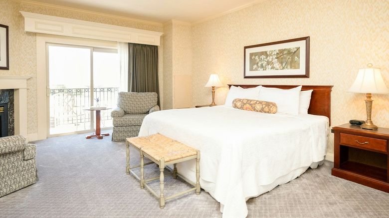 <b>Fairhaven Village Inn Room</b>. Images powered by <a href="https://www.leonardoworldwide.com/" title="Leonardo Worldwide" target="_blank">Leonardo</a>.