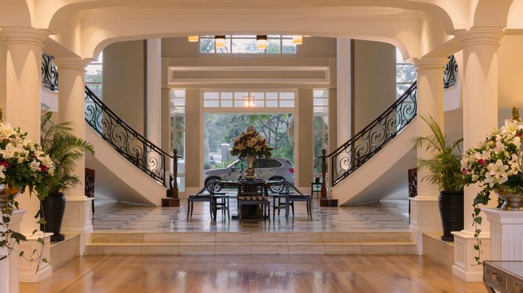 Hemingways Nairobi Lobby