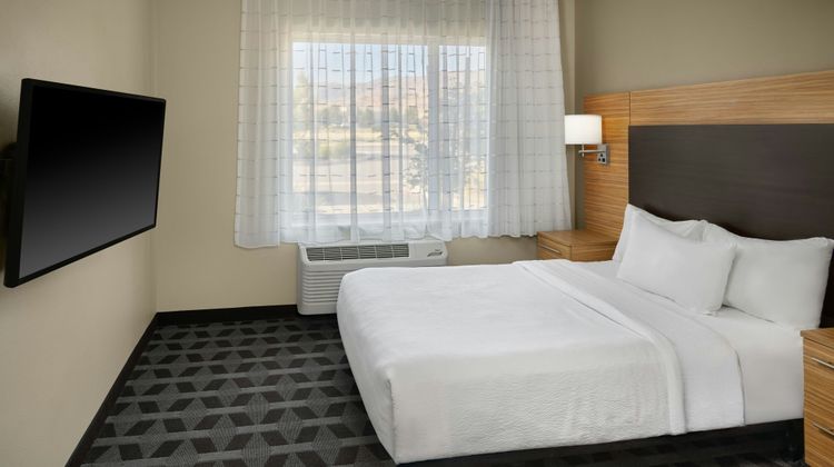 TownePlace Suites Tehachapi Room