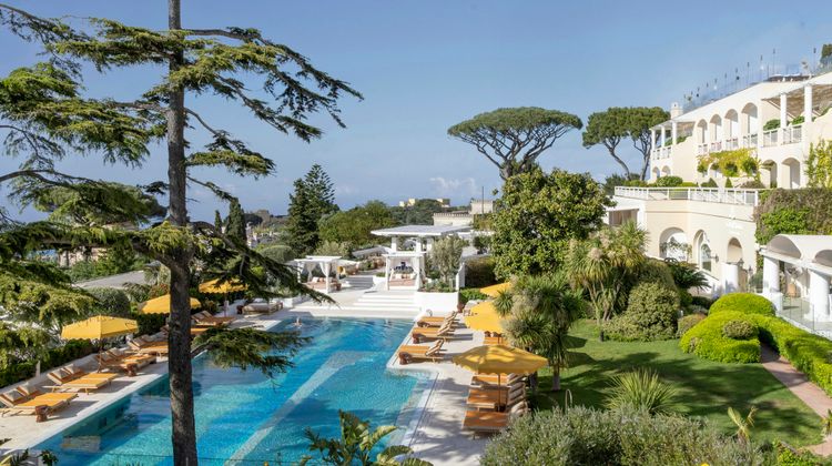 Jumeirah Capri Palace Pool