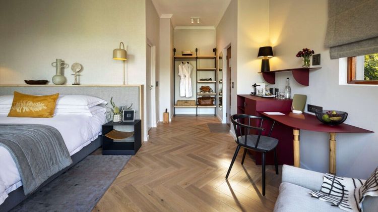 The Peech Hotel Room