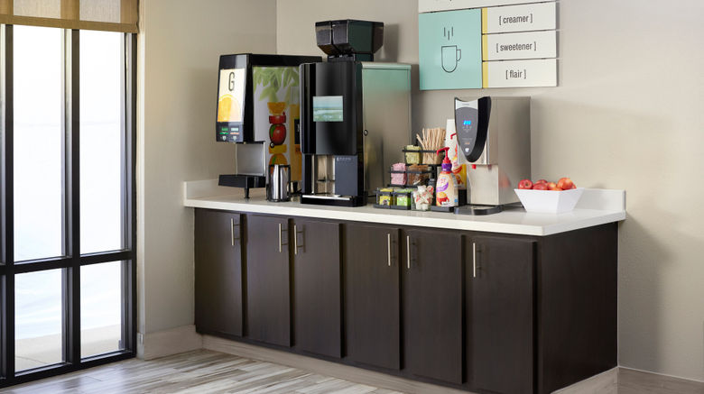 <b>Grander Inn & Suites Tyler Room</b>. Images powered by <a href="https://www.leonardoworldwide.com/" title="Leonardo Worldwide" target="_blank">Leonardo</a>.