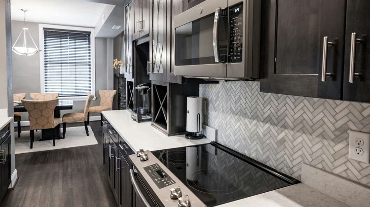 Magnolia Omaha Suite