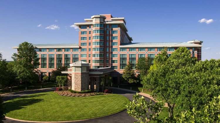 Lansdowne Resort and Spa Exterior