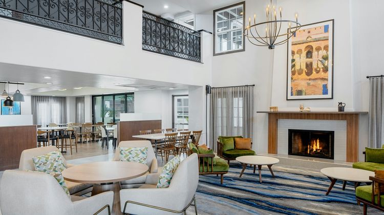 Fairfield Inn & Stes San Diego Old Town Lobby