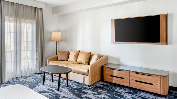 Fairfield Inn & Stes San Diego Old Town Room