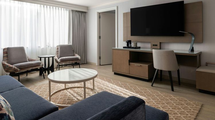 Baltimore Marriott Inner Harbor Camden Suite