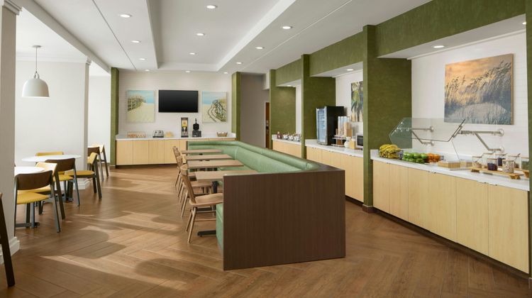 Fairfield Inn & Suites VB Oceanfront Restaurant