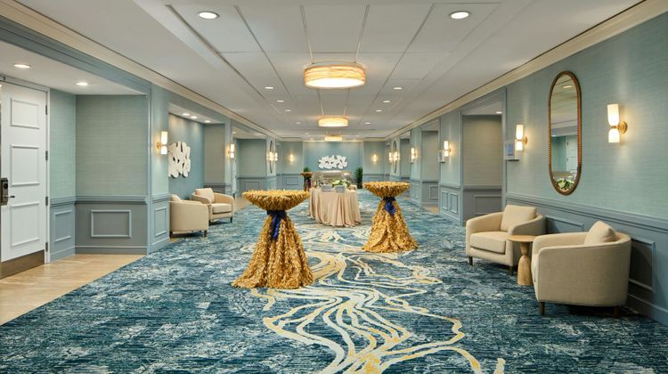 Delta Hotels Richmond Downtown Lobby