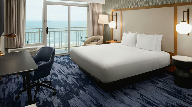 Fairfield Inn & Suites VB Oceanfront Room