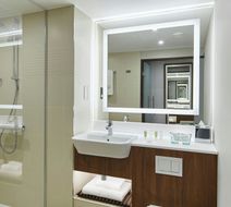 Courtyard by Marriott Inverness Airport Room