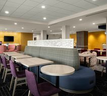 Home2 Suites Dickson Lobby