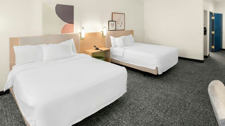 Spark by Hilton Grand Island Room