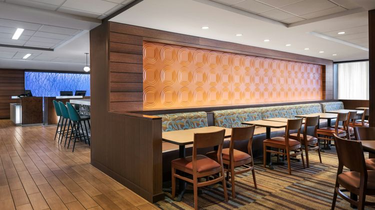 Fairfield Inn & Suites LAX El Segundo Restaurant