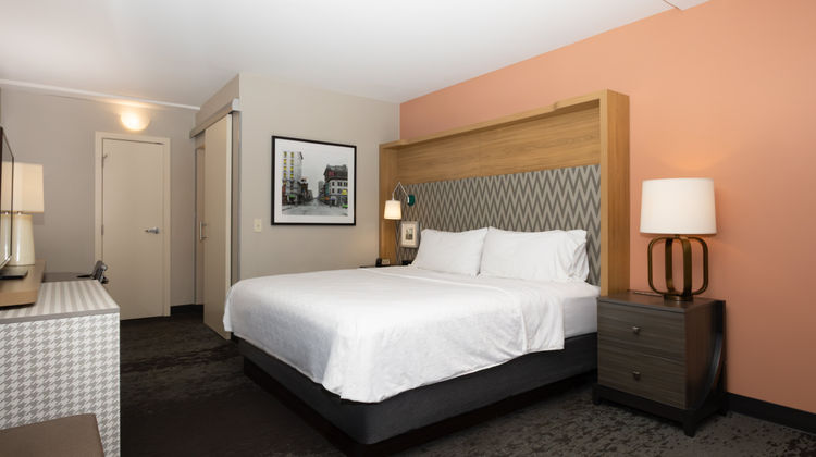 Holiday Inn Lancaster Room