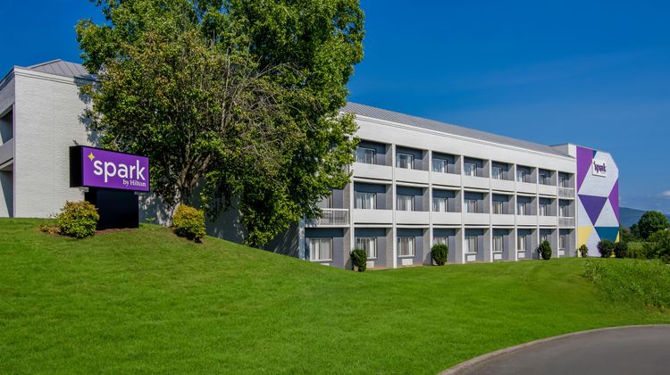 Spark by Hilton Salem East Electric Road Exterior