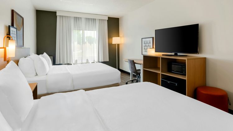 Spark by Hilton Salem East Electric Road Room