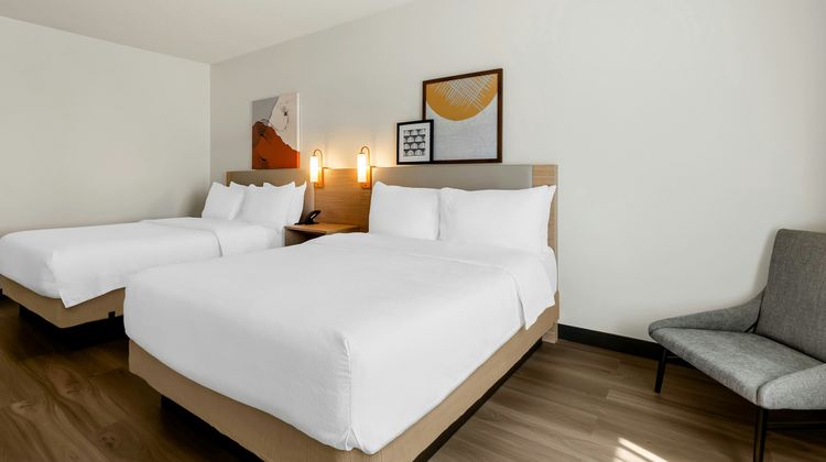 Spark by Hilton Salem East Electric Road Room