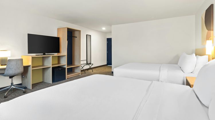 Spark by Hilton Evansville Downtown Room